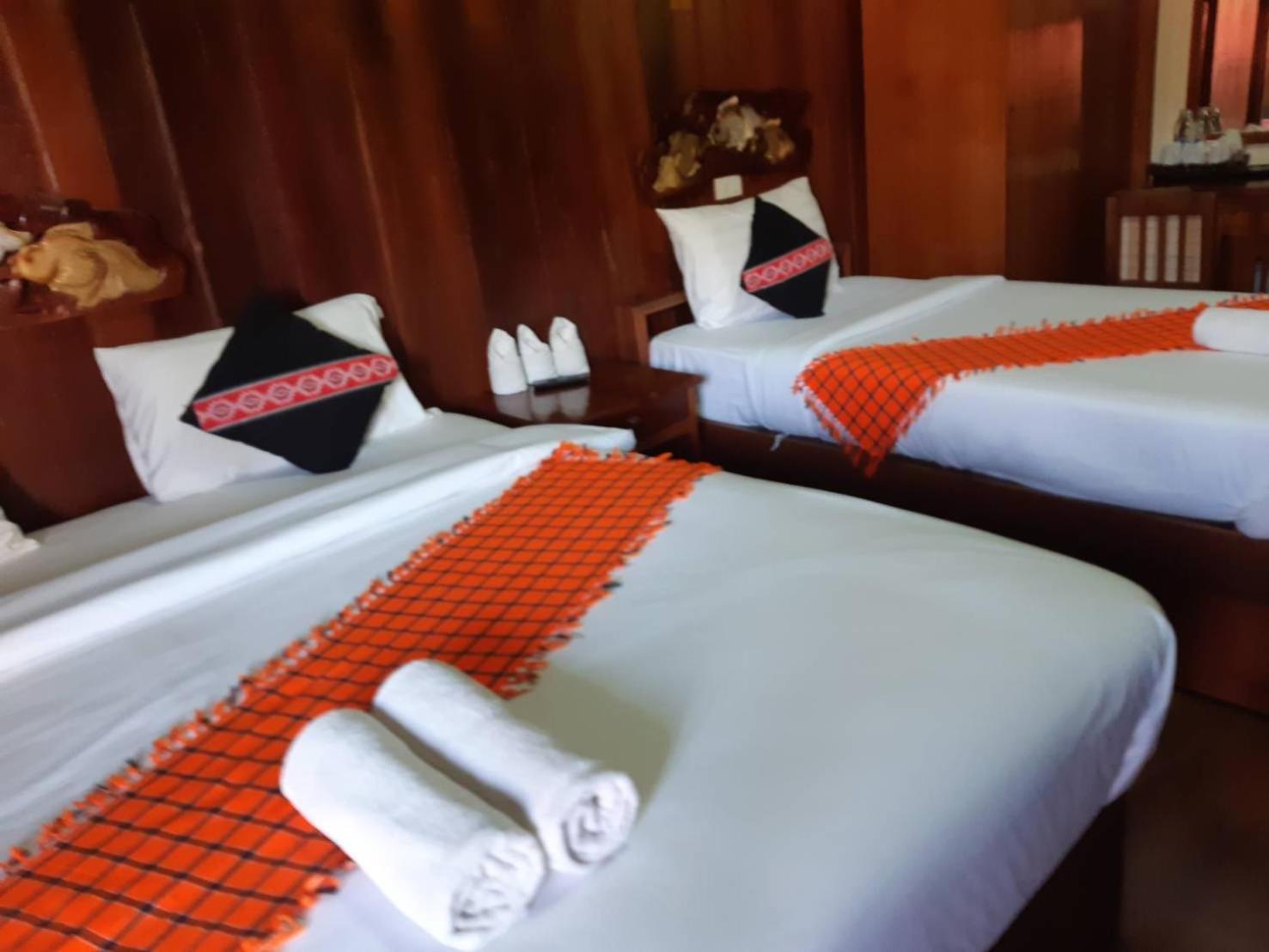 Mitkhoonyoum Hotel Ban Khun Yuam Extérieur photo
