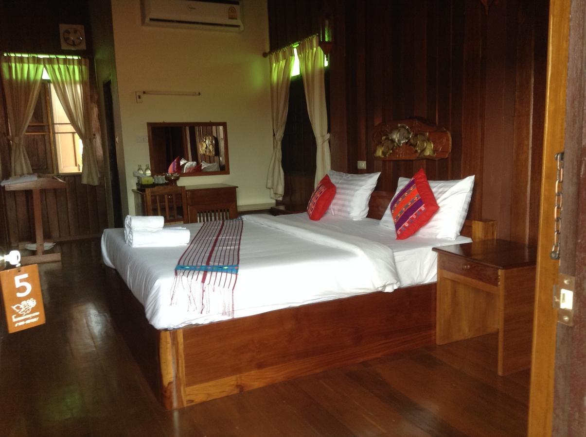 Mitkhoonyoum Hotel Ban Khun Yuam Extérieur photo