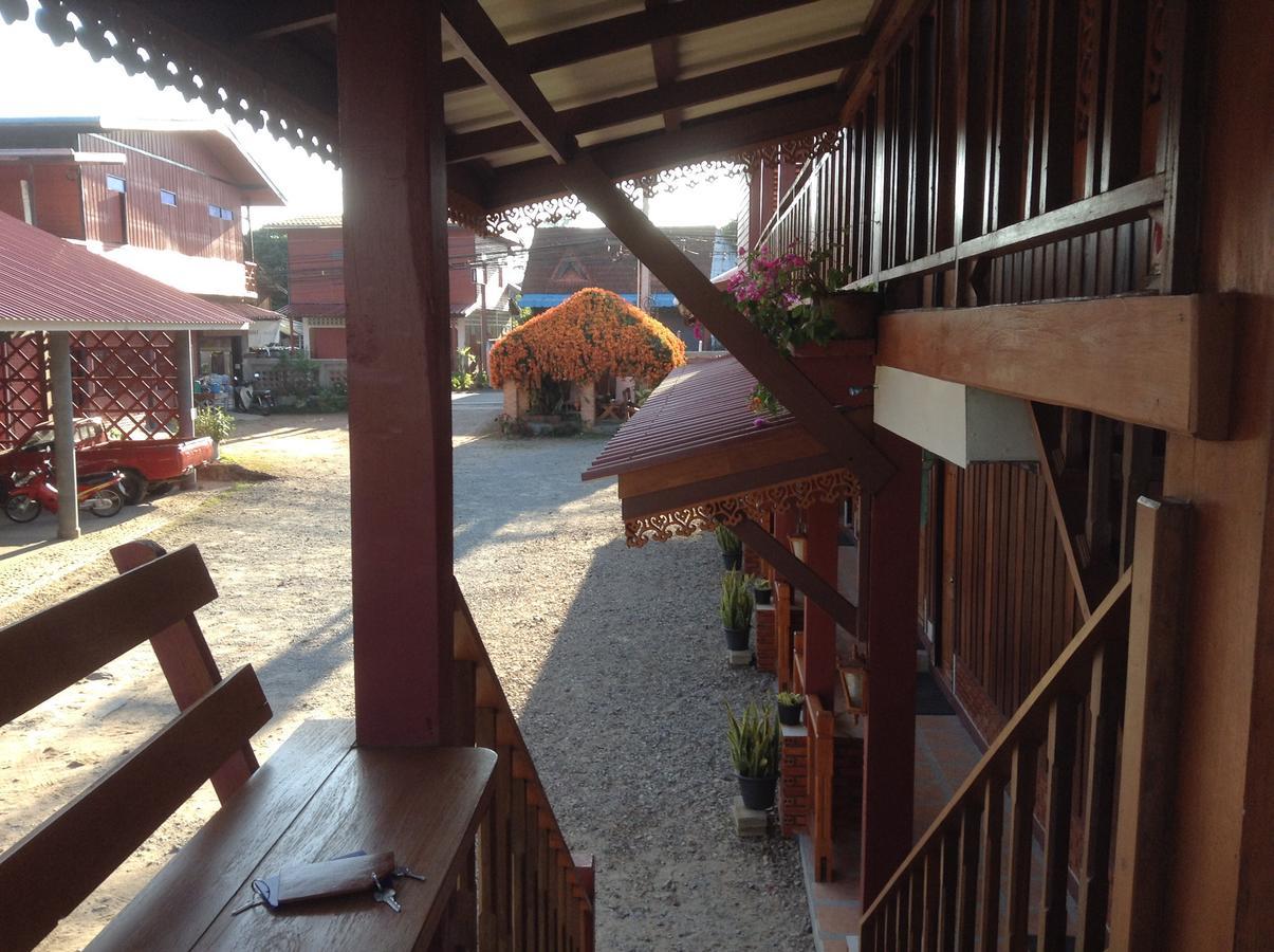 Mitkhoonyoum Hotel Ban Khun Yuam Extérieur photo