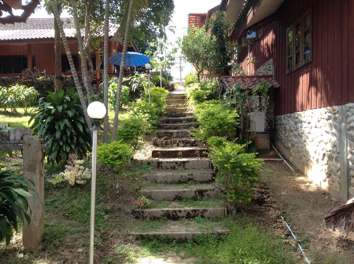 Mitkhoonyoum Hotel Ban Khun Yuam Extérieur photo