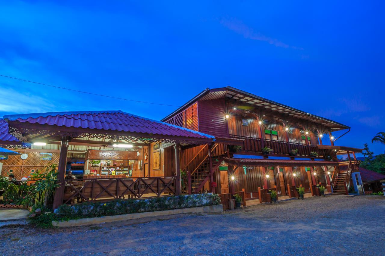 Mitkhoonyoum Hotel Ban Khun Yuam Extérieur photo