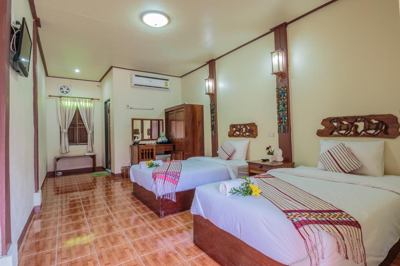 Mitkhoonyoum Hotel Ban Khun Yuam Extérieur photo