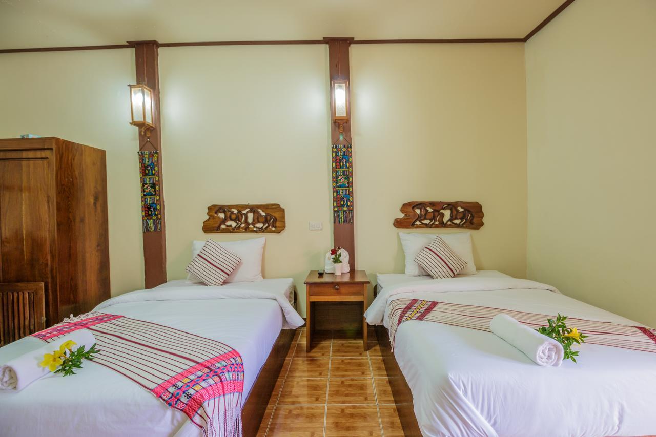 Mitkhoonyoum Hotel Ban Khun Yuam Extérieur photo