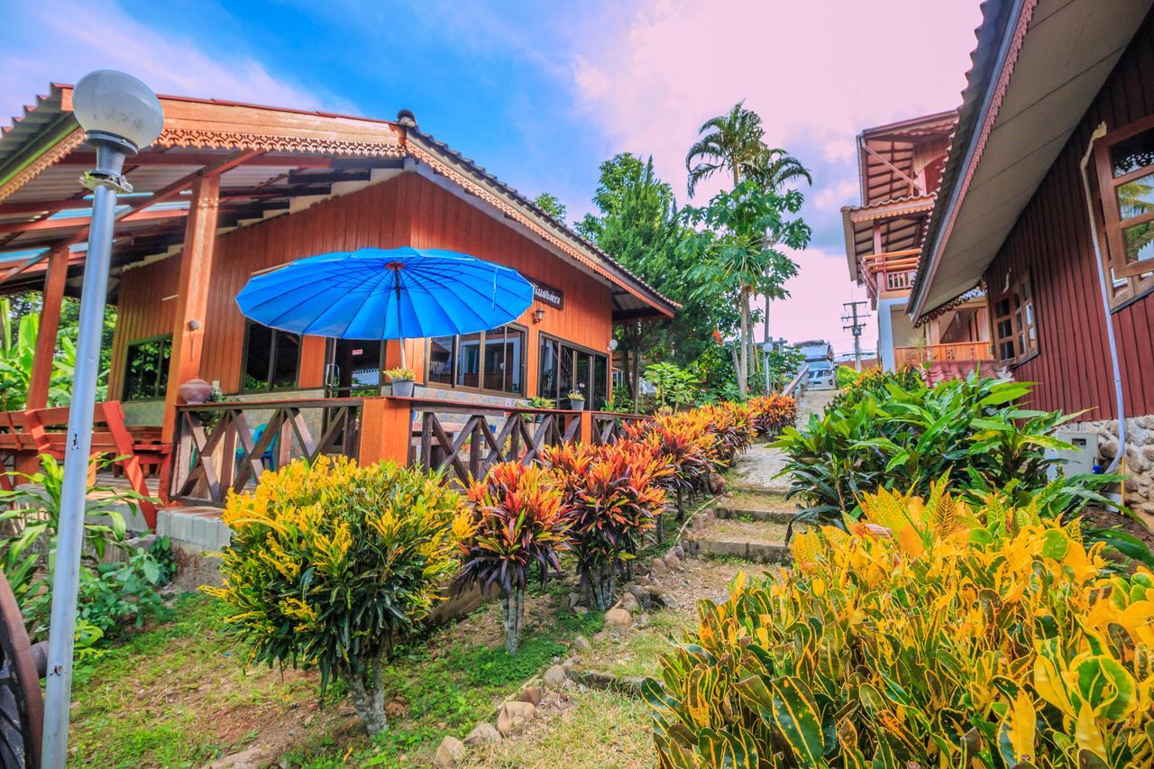 Mitkhoonyoum Hotel Ban Khun Yuam Extérieur photo